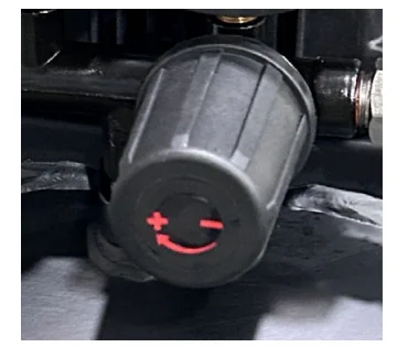 Ironton ‎5820665 3-Gallons Oil-Free Pancake Air Compressor 4