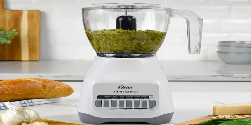 Oster 2197995 2-in-1 Kitchen System Blender and Food Processor feat