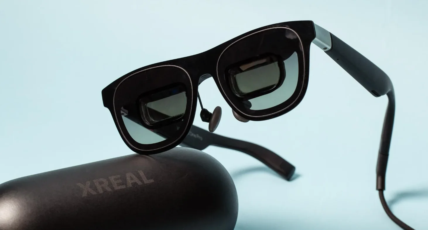 XREAL One Pro Glasses Quick Start Guide