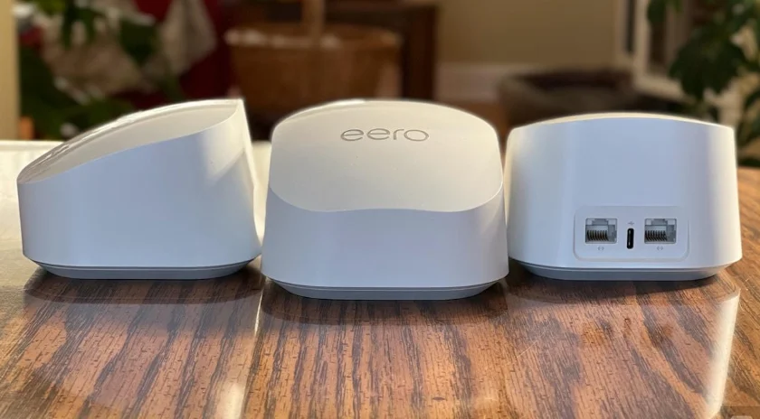 Amazon eero 6+ Mesh WiFi Router feat