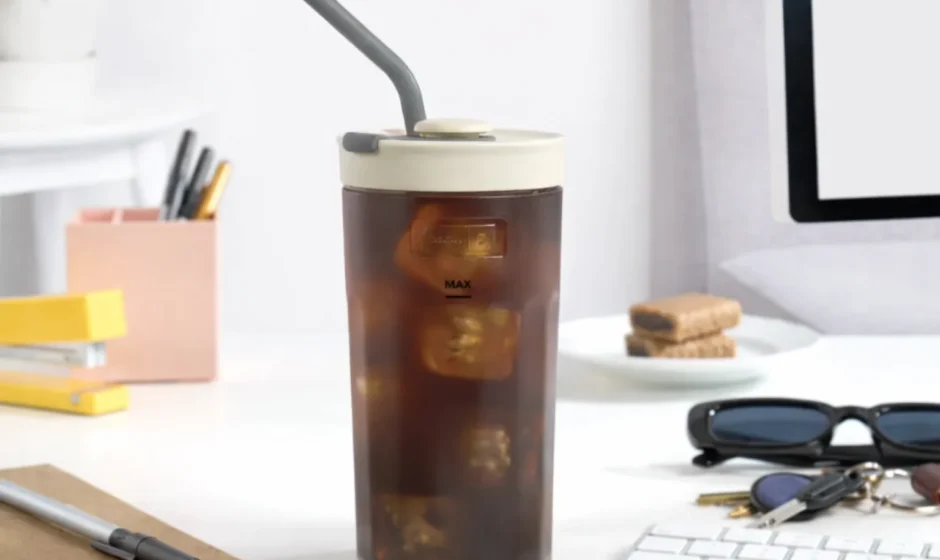 Dash DCBM10S Brew2Go Portable Cold Brew System feat