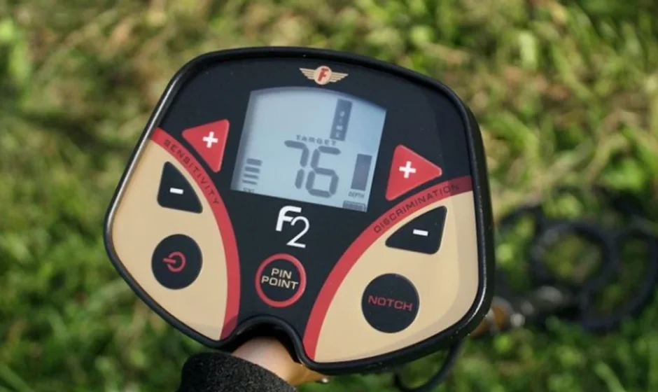 Fisher F2 Metal Detector featured image