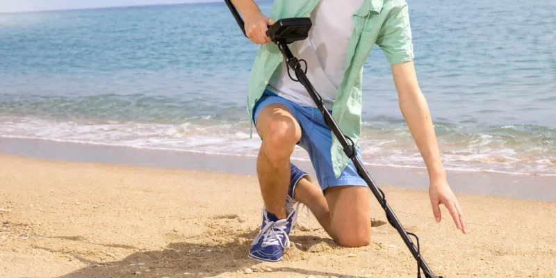 Fisher F22 Weatherproof Metal Detector feat