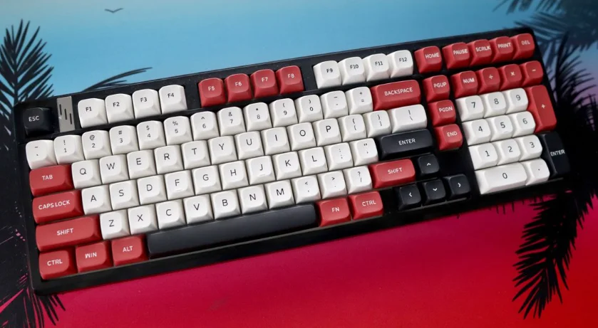 GamaKay TK101 Mechanical Keyboard feat
