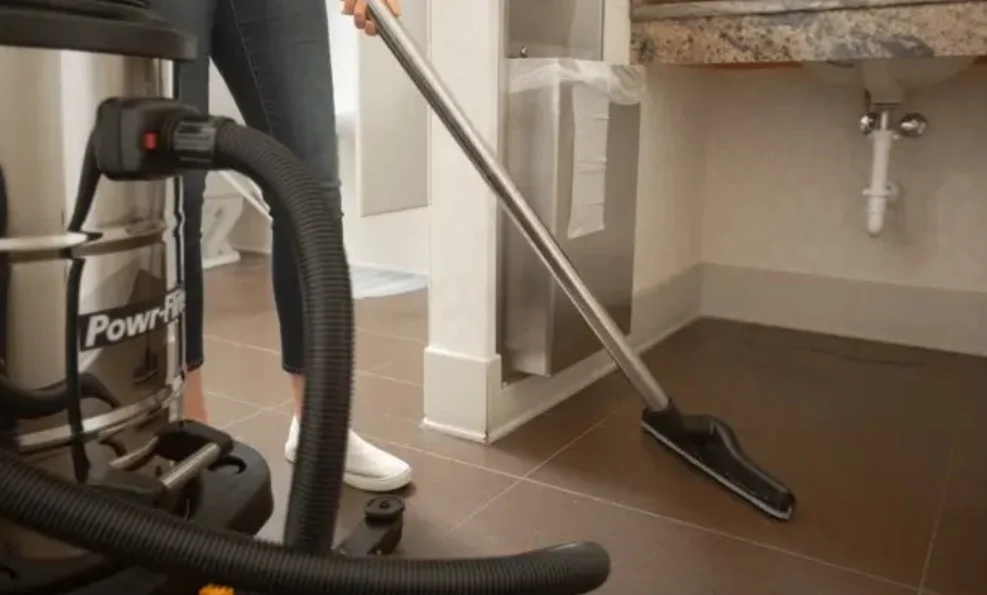 Powr-Flite Wet/Dry Vacuum PF51 User Manual