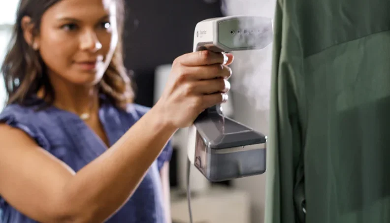 Steamfast Valet Handheld Garment Steamer feat