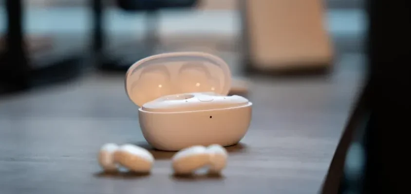 1MORE SleepBuds Z30 Earbuds Manual 1MORE SleepBuds Z30 Earbuds feat