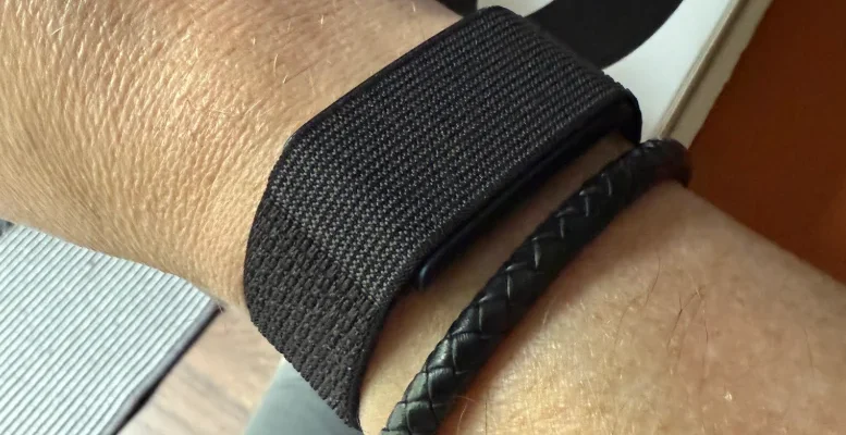 Amazfit Helio Strap Fitness Tracker feat