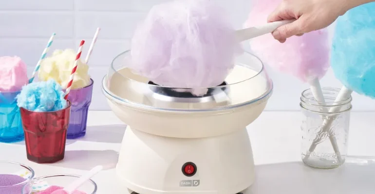 Dash DCCM00101 Cotton Candy Maker feat