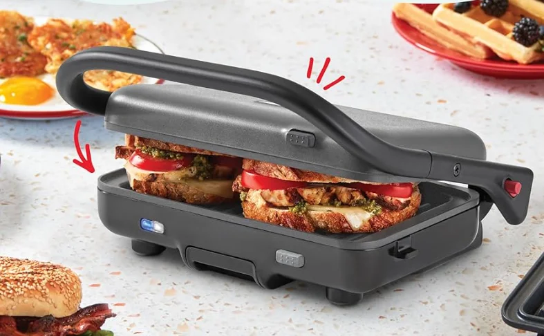 Dash DIG024 MultiMaker Flex Press Grill System feat