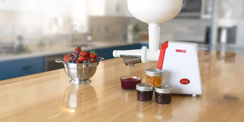 Nesco FST-4130R Electric Food Strainer feat