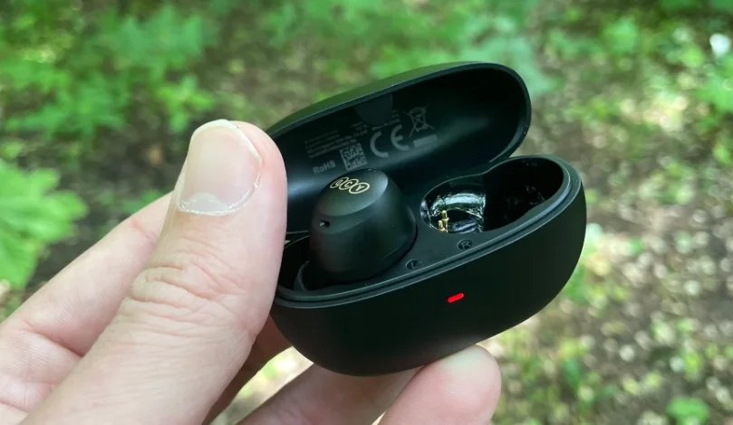 QCY ArcBuds HT07 Wireless Earbuds feat
