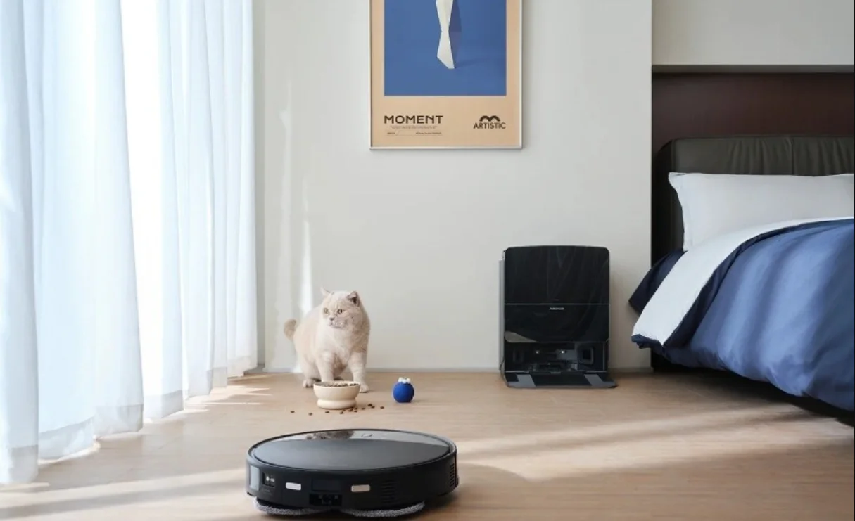 Roborock Saros 10R Robotic Vacuum Cleaner User Manual