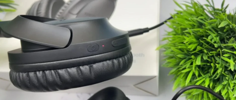 TOZO HA1 Wireless Headphones User Manual TOZO HA1 Wireless Headphones featured image