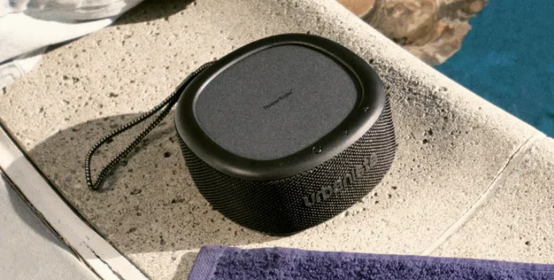 Urbanista Malibu Solar-powered Speaker feat