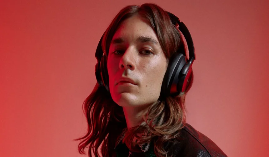 Urbanista Valencia Noise Cancelling Headphones Manual Urbanista Valencia Noise Cancelling Headphones feat