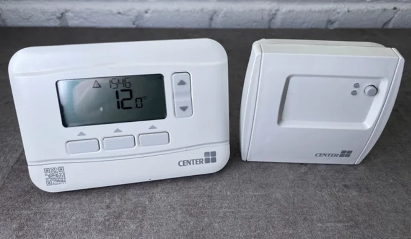 Center EHE0200322 RF Wireless 7 Day Programmable Thermostat User Guide