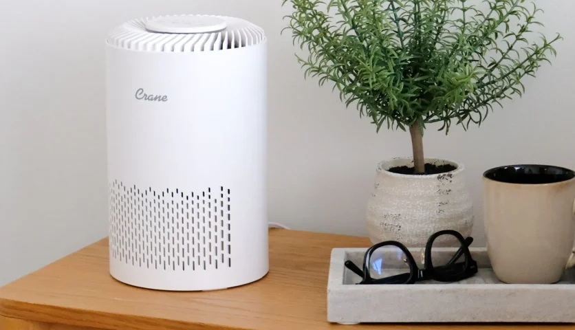 Crane EE-5077 True HEPA Air Purifier feat