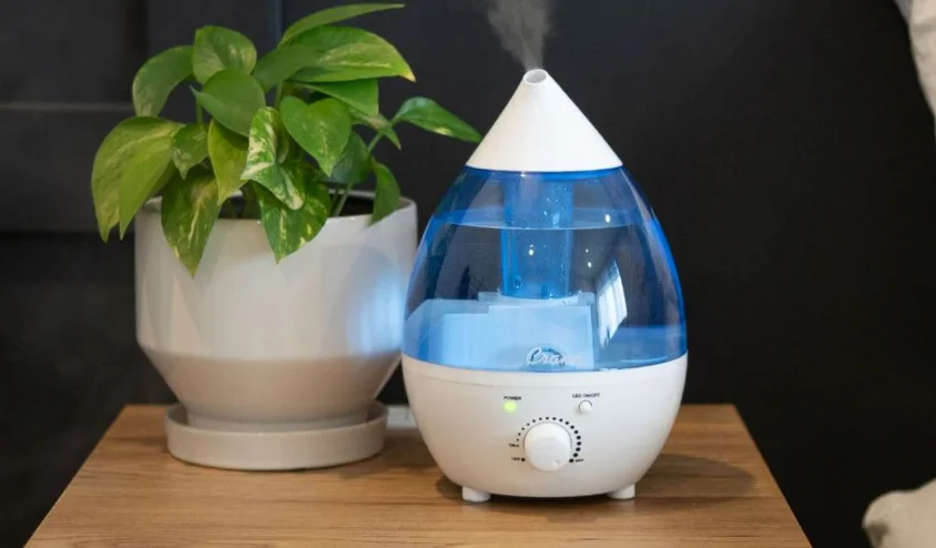 Crane EE-5300 Mini-Drop Cool Mist Humidifier feat