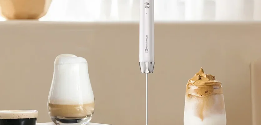 Maestri House MMF-BX07 Handheld Milk Frother feat