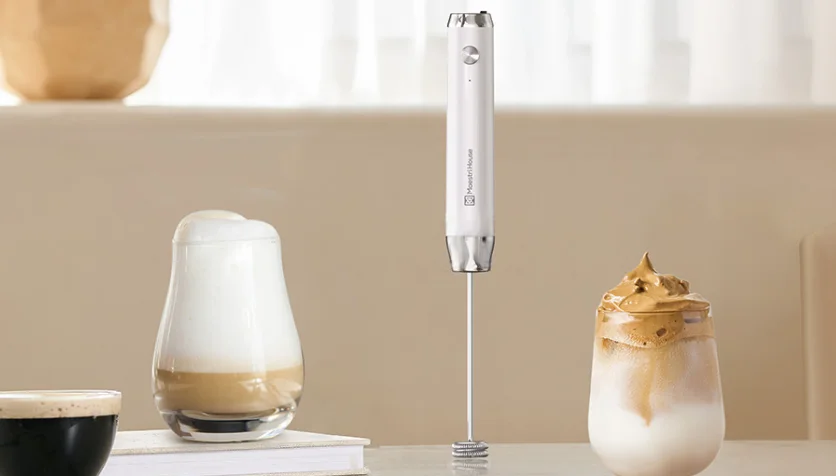 Maestri House MMF-BX07 Handheld Milk Frother feat