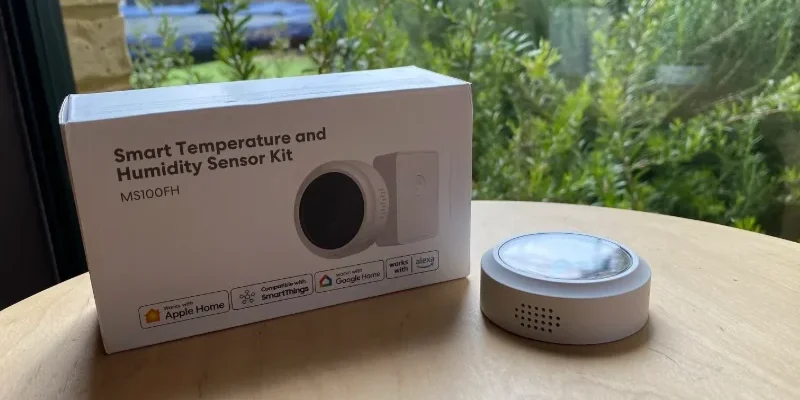 Meross MS100FH Smart Temperature and Humidity Sensor feat