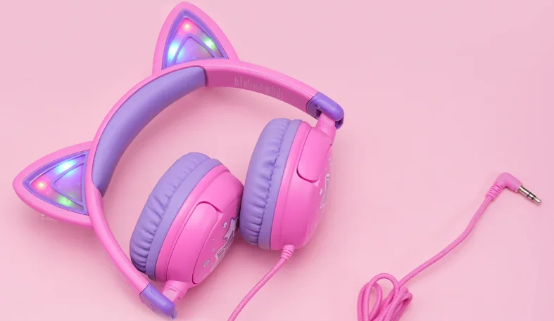 iClever BTH21 Kids Bluetooth Headphones feat