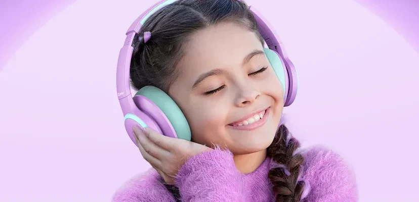 iClever BTH26 Noise Cancelling Headphones feat