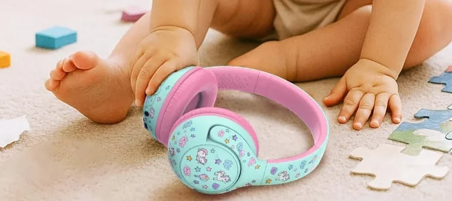 iClever BTH27 Toddler Headphones feat