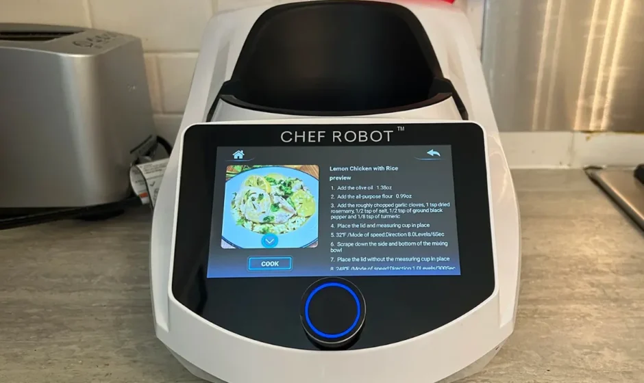 Chef Robot CR-7 featured image