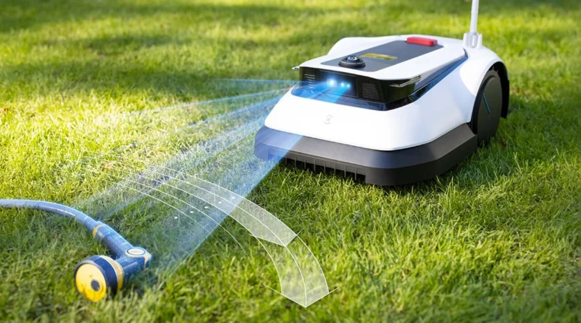 Ecovacs GOAT G1 Robotic Lawn Mower feat