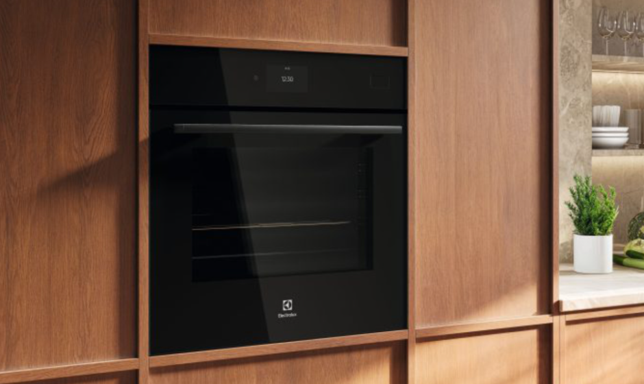 Electrolux 700 Series EVEP6818BF Pyrolytic Oven Manual | ManualsLibraryy